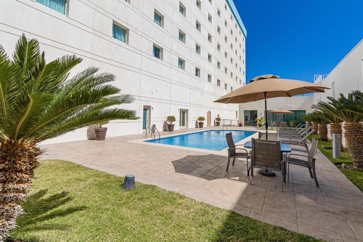 Hotel Aeropuerto Los Cabos Сан-Хосе-дель-Кабо Экстерьер фото
